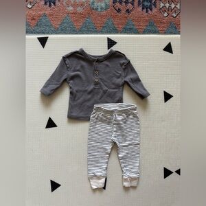 Little Planet Organics|Baby gender neutral Gray long sleeve Top & Striped Pants•